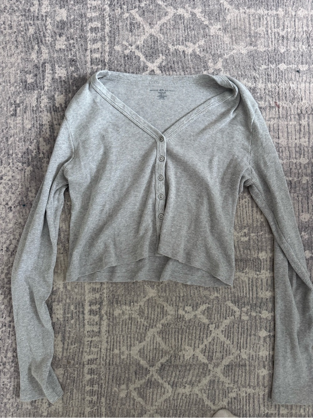Brandy Melville Light Gray Ribbed Button-Front Crop Top